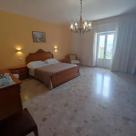 Gelbison Ferienhaus *